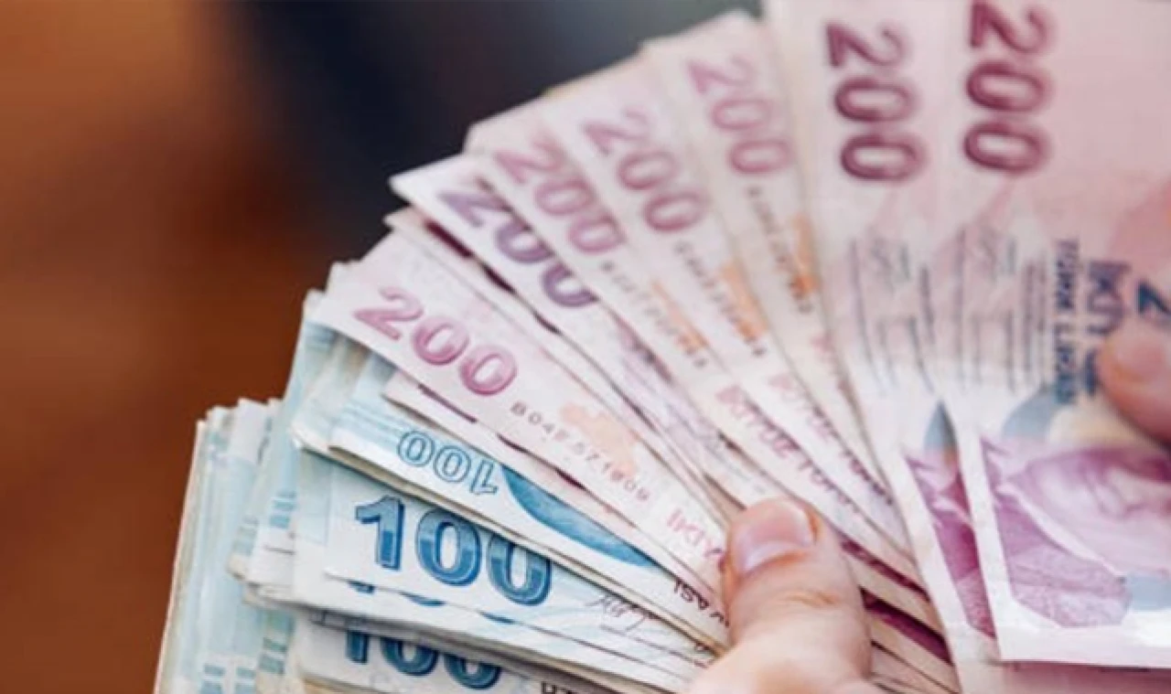 En düşük emekli aylığı 14 bin 469 liraya yükseltildi!