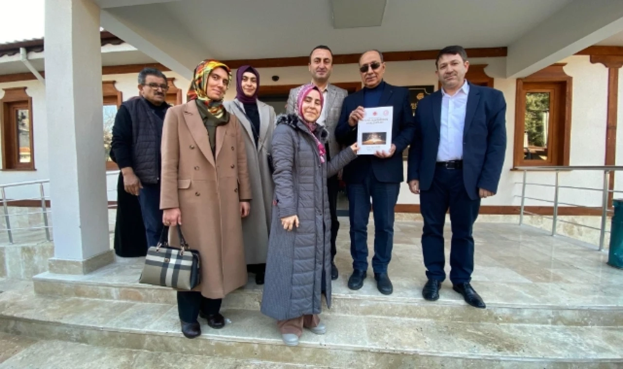 Genç Ofis Gönüllülerinden Altı Nokta Körler Derneği’ne ziyaret