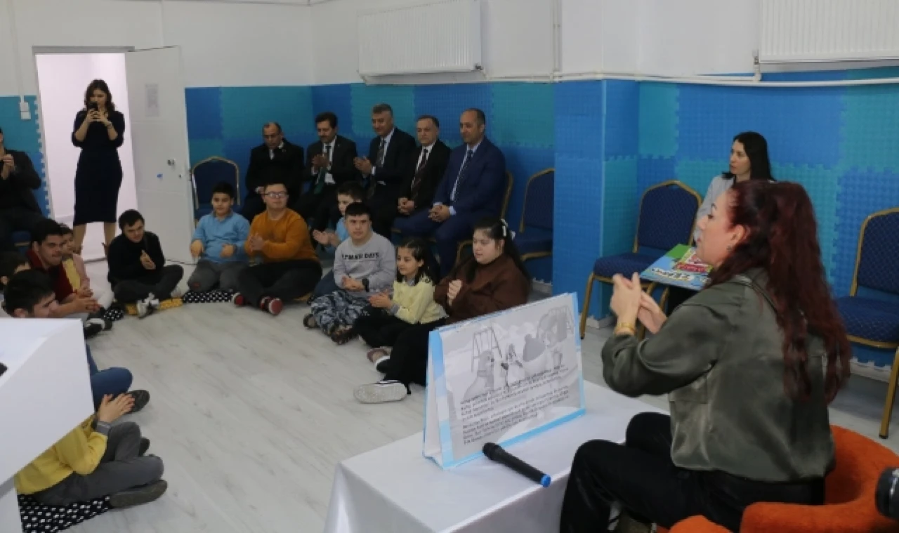 Katipoğlu, Öğrencilerle Buluştu