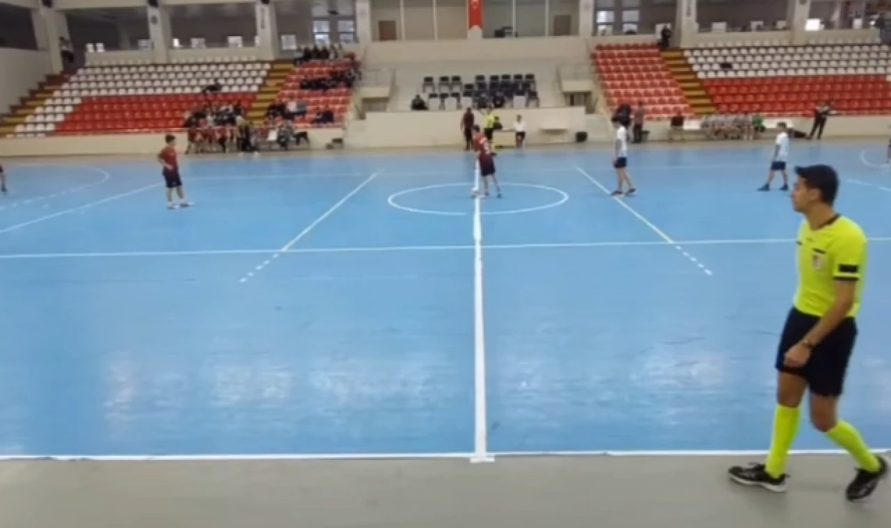 Merzifon Namık Kemal Ortaokul'u finale yükseldi