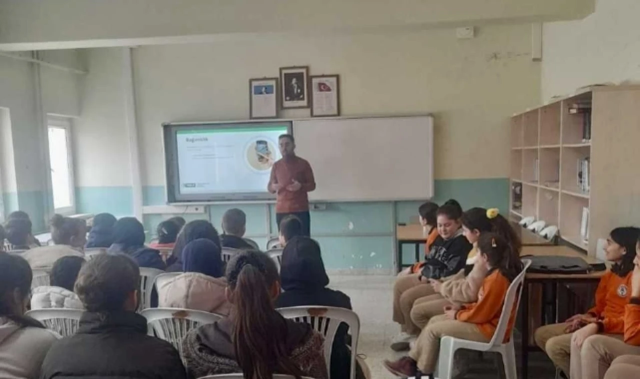Öğrencilere Teknoloji Bağımlılığı Eğitimi Verildi