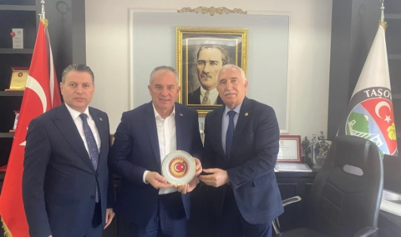 Özalp, Karagöz ile Durmaz'ı misafir etti