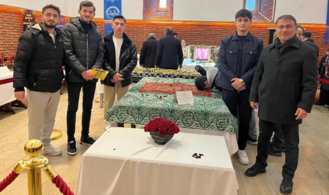 Yurt öğrencilerinden Kutsal Emanetler Sergi ziyareti