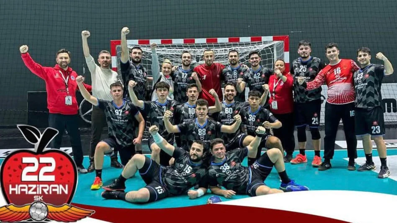 Vali Bakan,  1. Lige Yükselen Sporcuları Tebrik Etti