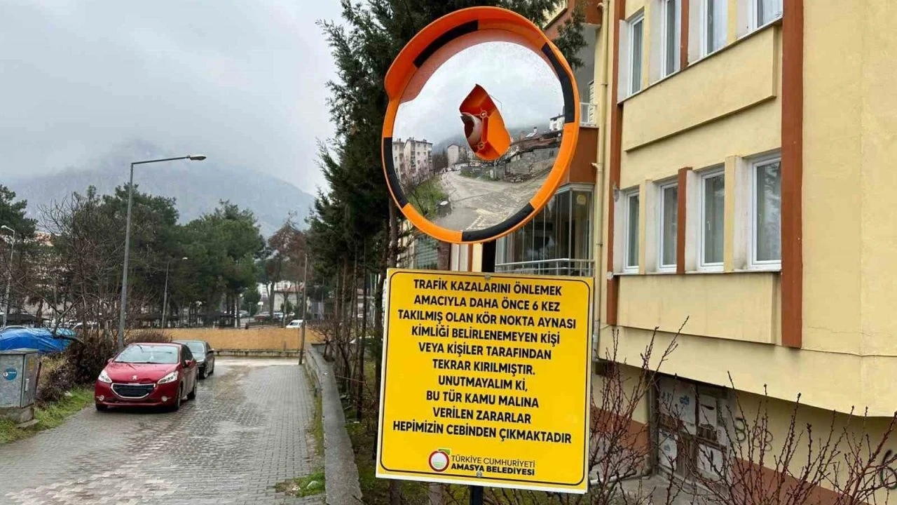 Kör nokta aynası 7. defa kırıldı, Amasya Belediyesi fotoğrafını paylaştı