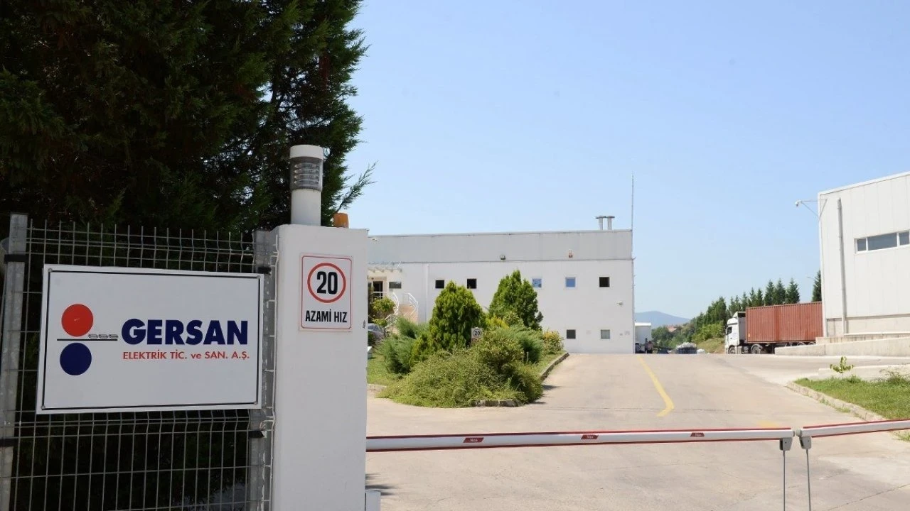 Çalıştığı iş yerinin tuvaletinde ölü bulundu