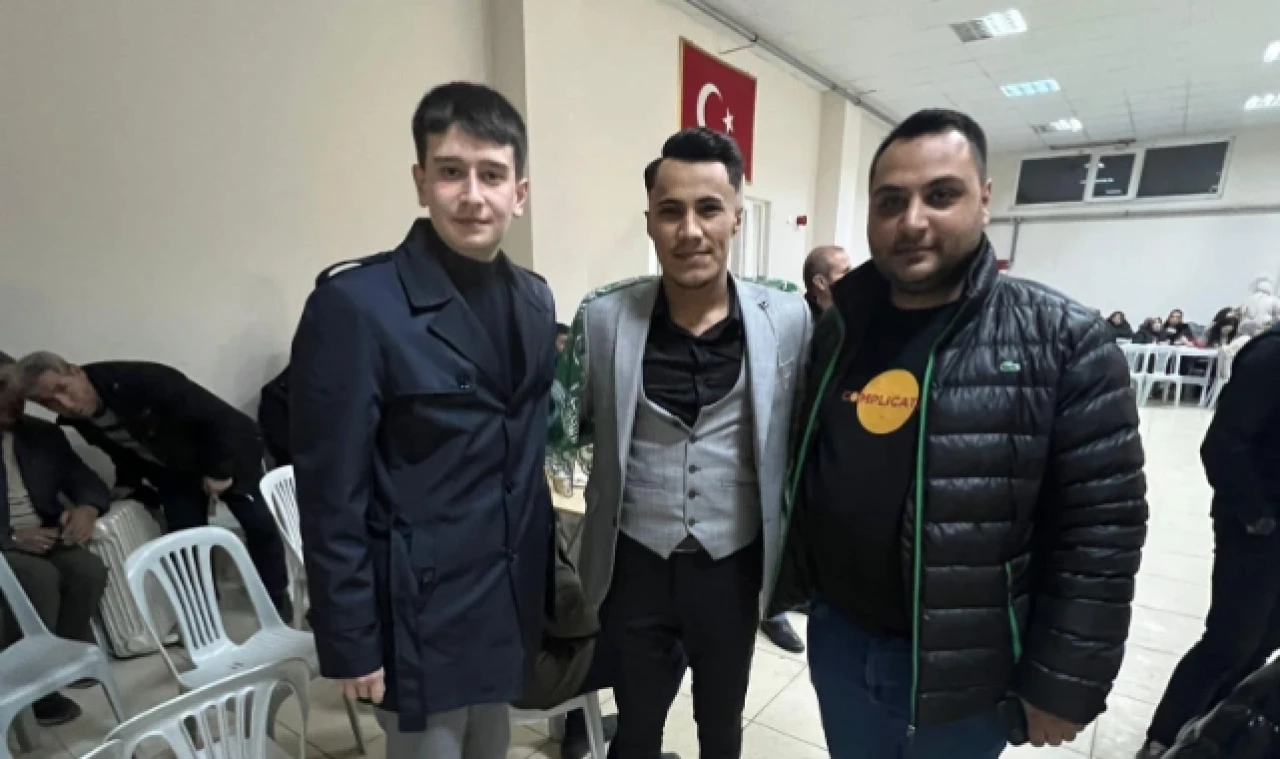 AK Gençlik asker eğlencesine katıldı