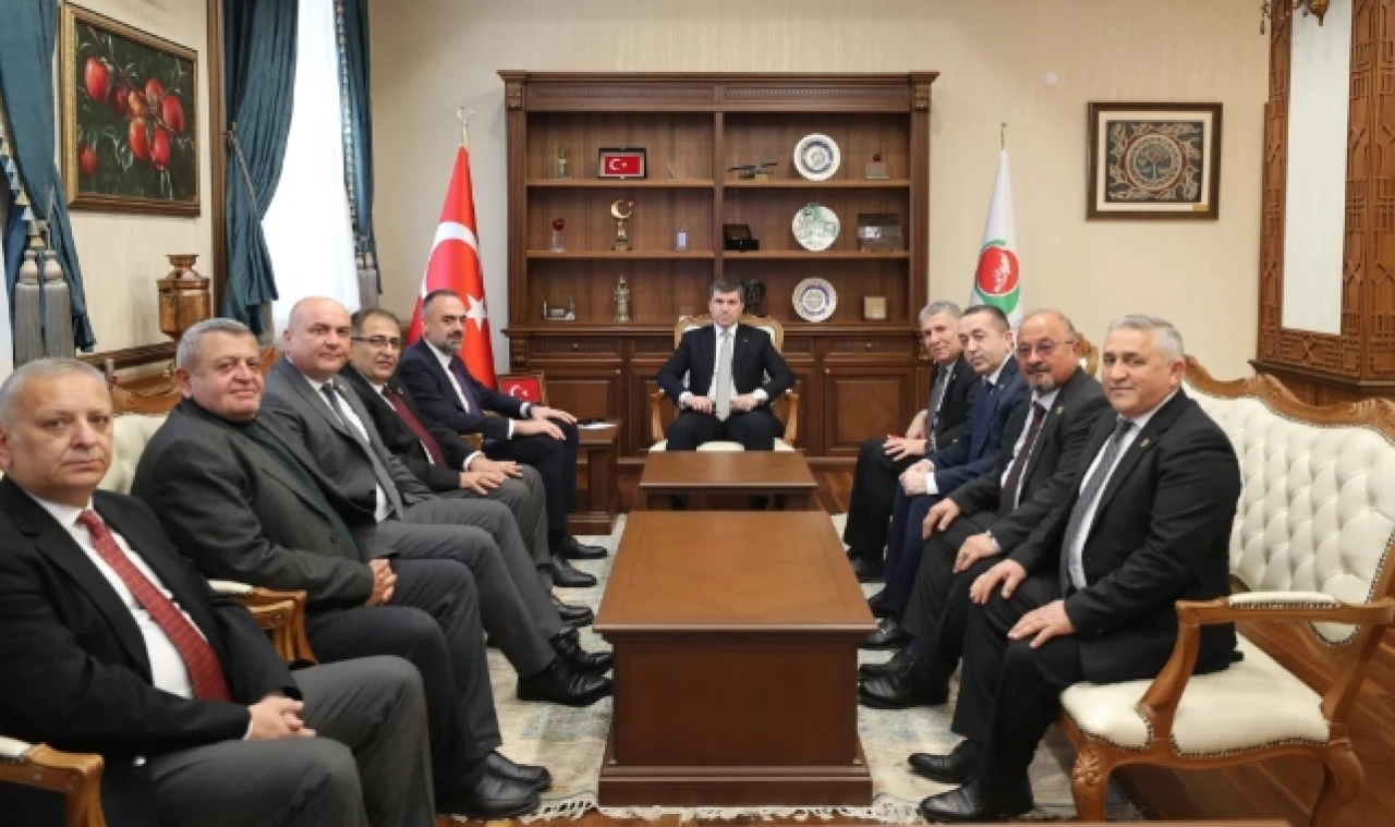 CHP'den Bakan'a ziyaret
