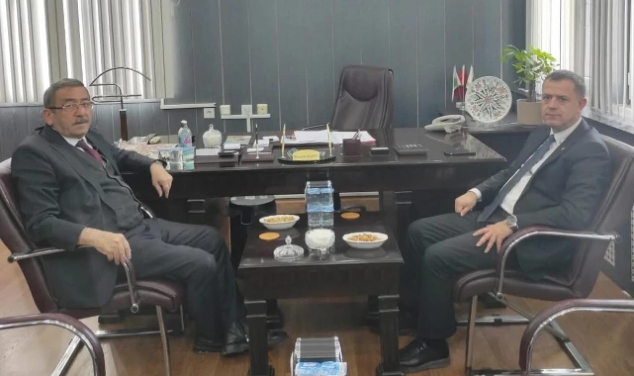 Defterdar Çakır’dan Nezaket Ziyareti