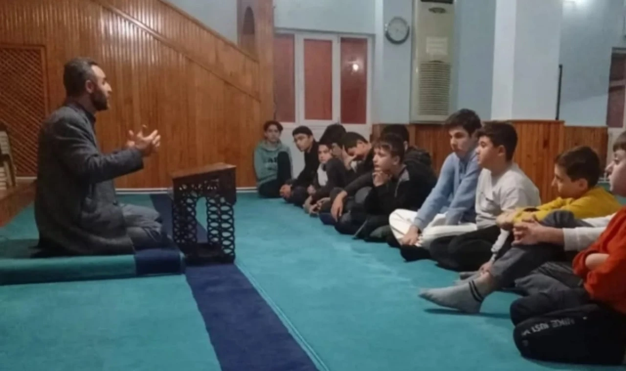 Erenler Camii’nden Gençlik Buluşması