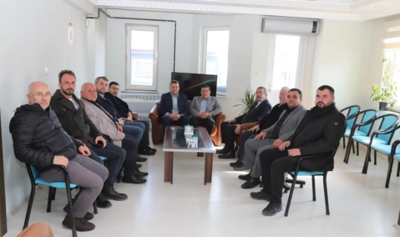 Kooperatif yönetimi AK Parti Başkanı Pekşen ve Çamurcu'ya ziyarette bulundu
