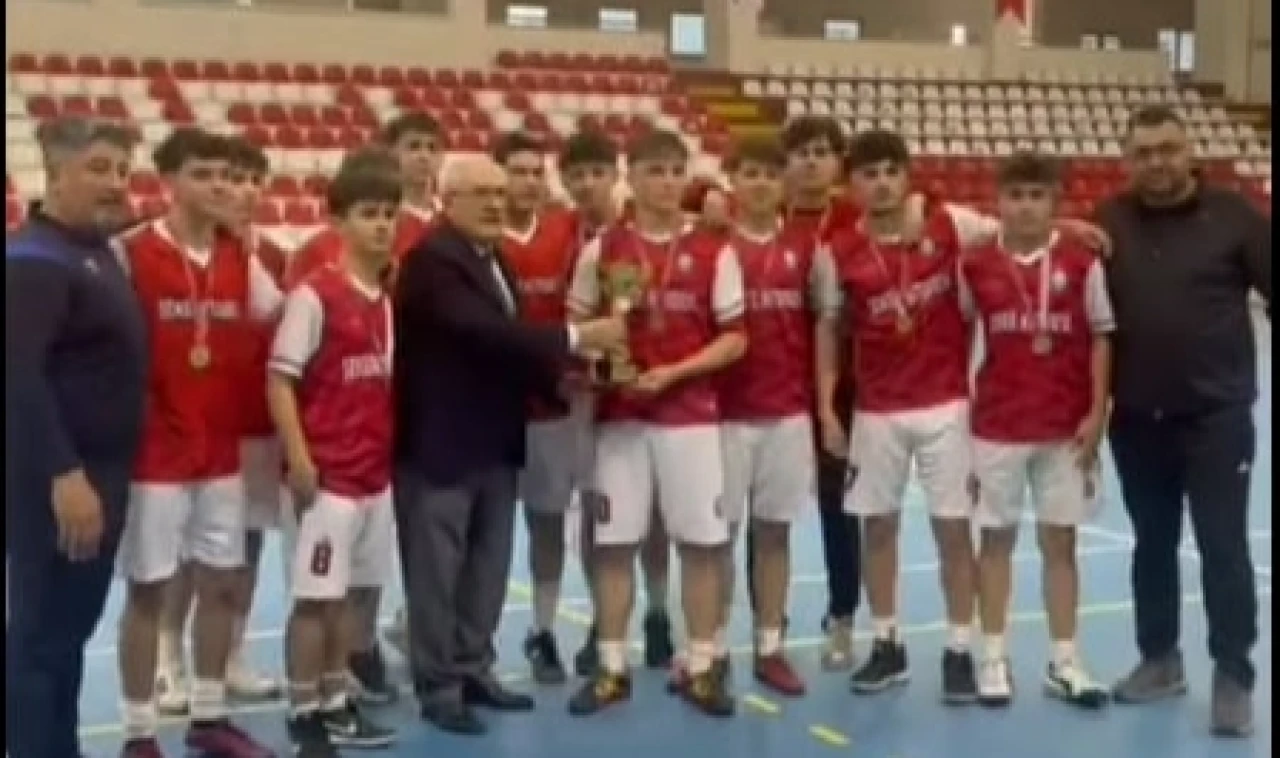 Suluova Şehit Metehan Atmaca Anadolu Lisesi, Genç Erkekler Futsal İl Birincisi Oldu