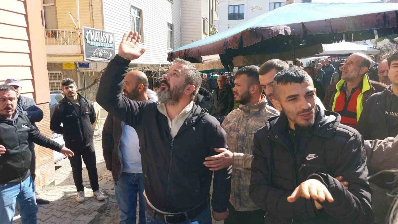 Pazar yerinin taşınmasındaki yanlış anlaşılma tartışmaya yol açtı