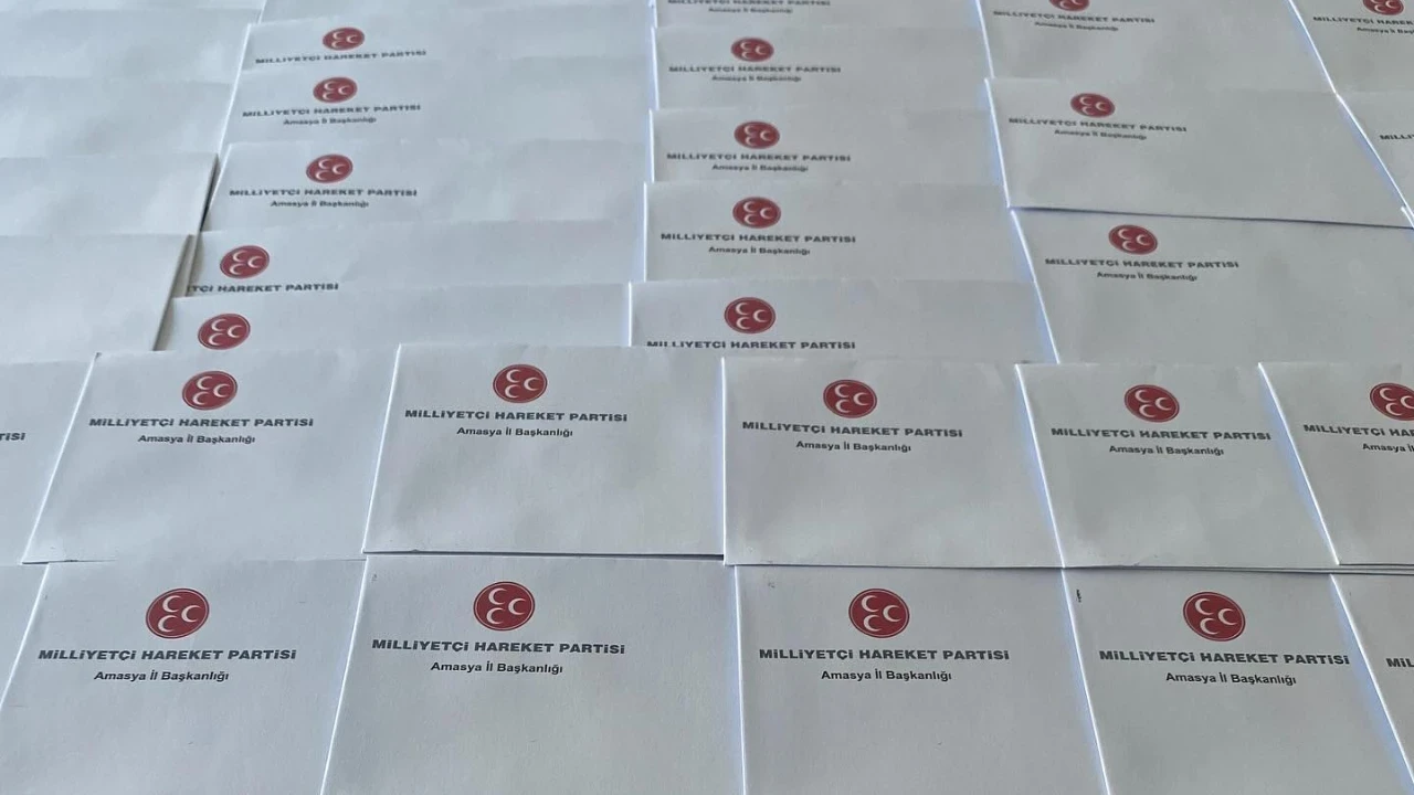 İhtiyaç Sahiplerine Hediye Çeki Dağıtılmaya Devam Ediyor