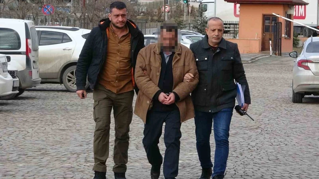 Yeğenini bıçakla öldüren emekli polis memuru, 18 yıl hapis cezasına çarptırıldı
