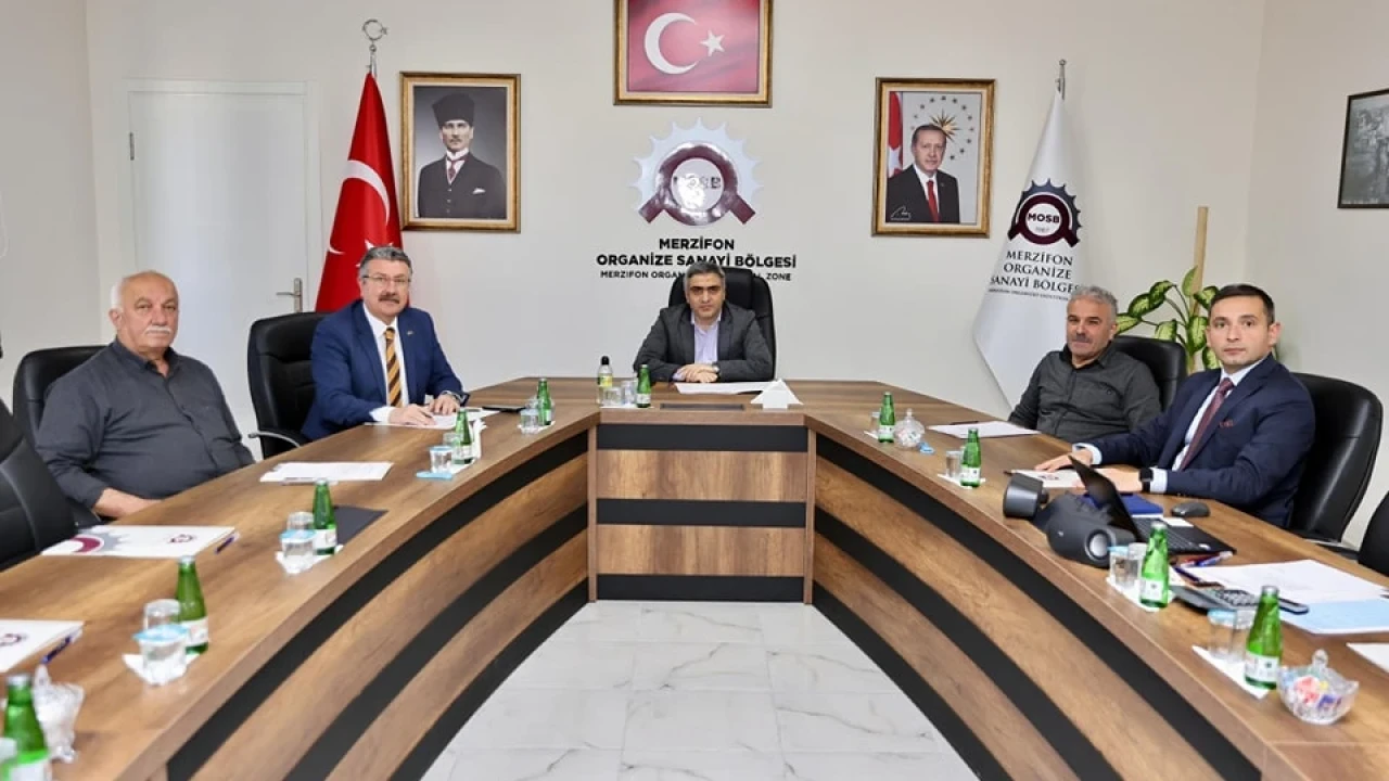 "Projeler, Yatırımlar, İşbirliği"