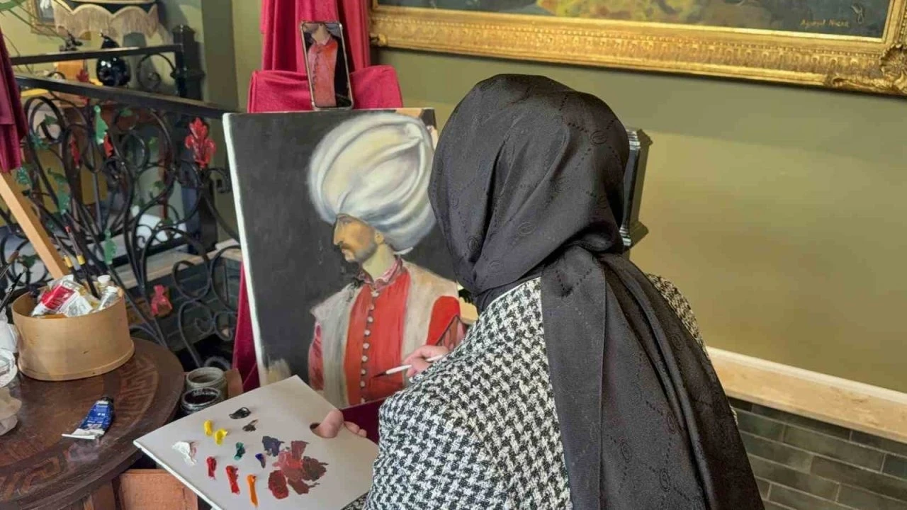 Bulaşık yıkarken keşfedilen yeteneğin sergisi büyük ilgi gördü