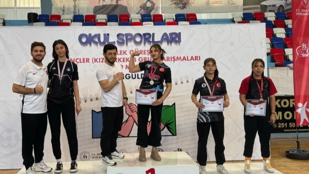Merzifon Belediyespor Güreşte İkinci Sıra'da