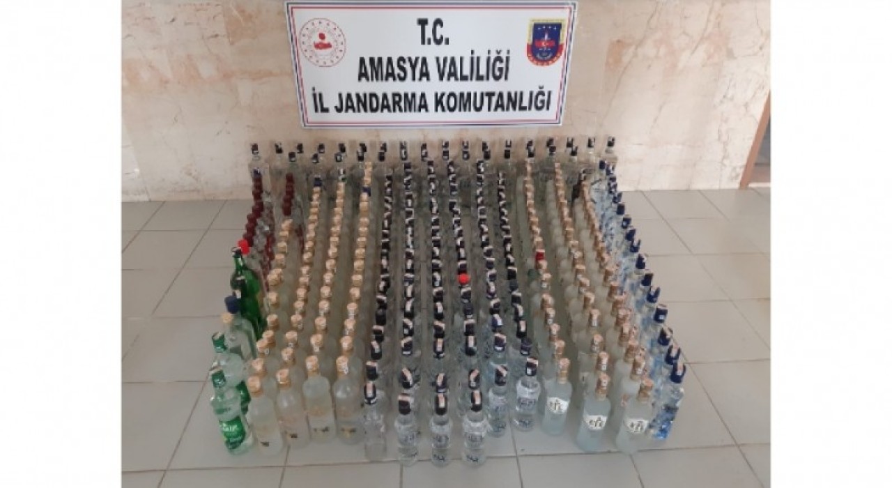 220 LİTRE KAÇAK ALKOL ELE GEÇİRİLDİ