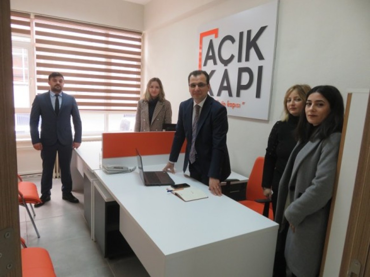 AÇIK KAPI BÜROSU HİZMETE GİRDİ