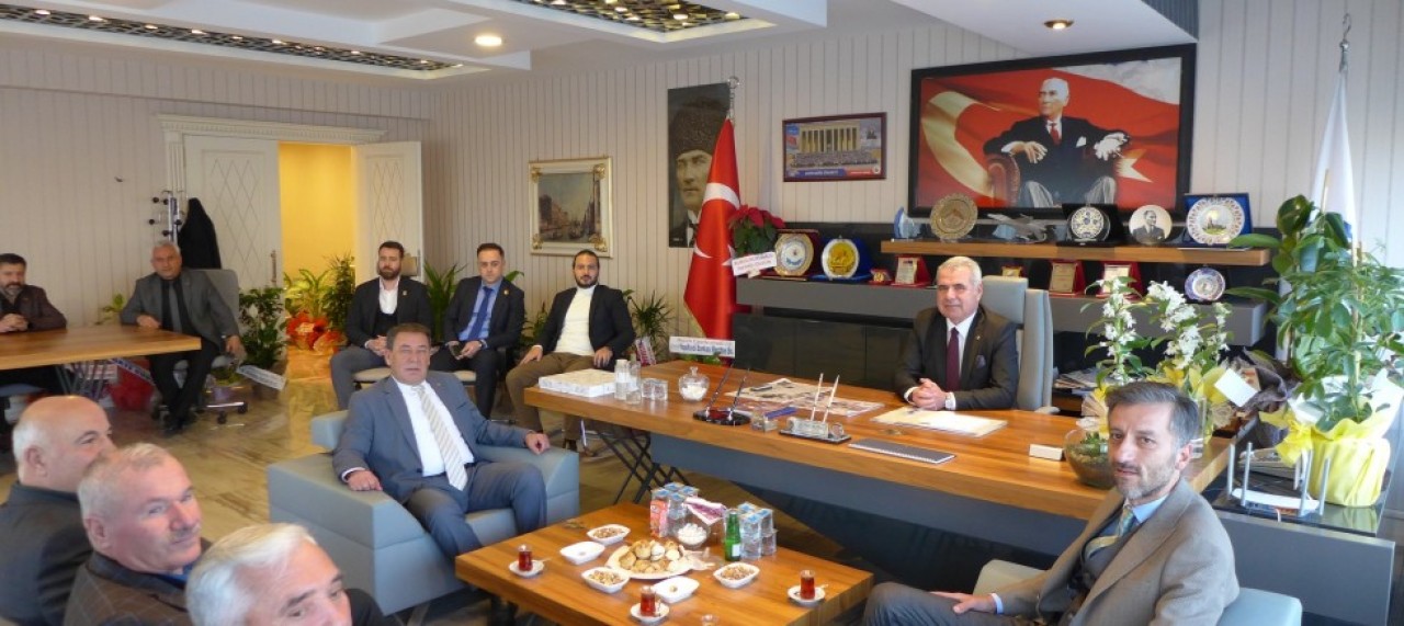 AK PARTİ'DEN HAYIRLI OLSUN ZİYARETİ