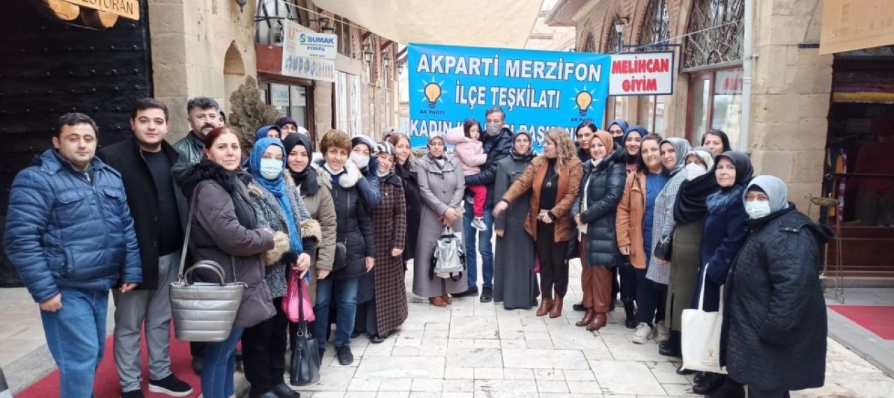 AK PARTİ KADIN KOLLARINDAN ‘YERLİ MALI’ KERMESİ