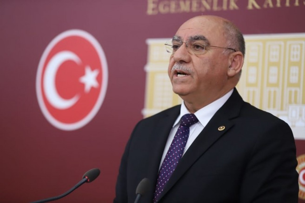 AK PARTİ’NİN AK SİYASETİ HALKA GÜVEN ESASI ÜZERİNDE ŞEKİLLENİYOR