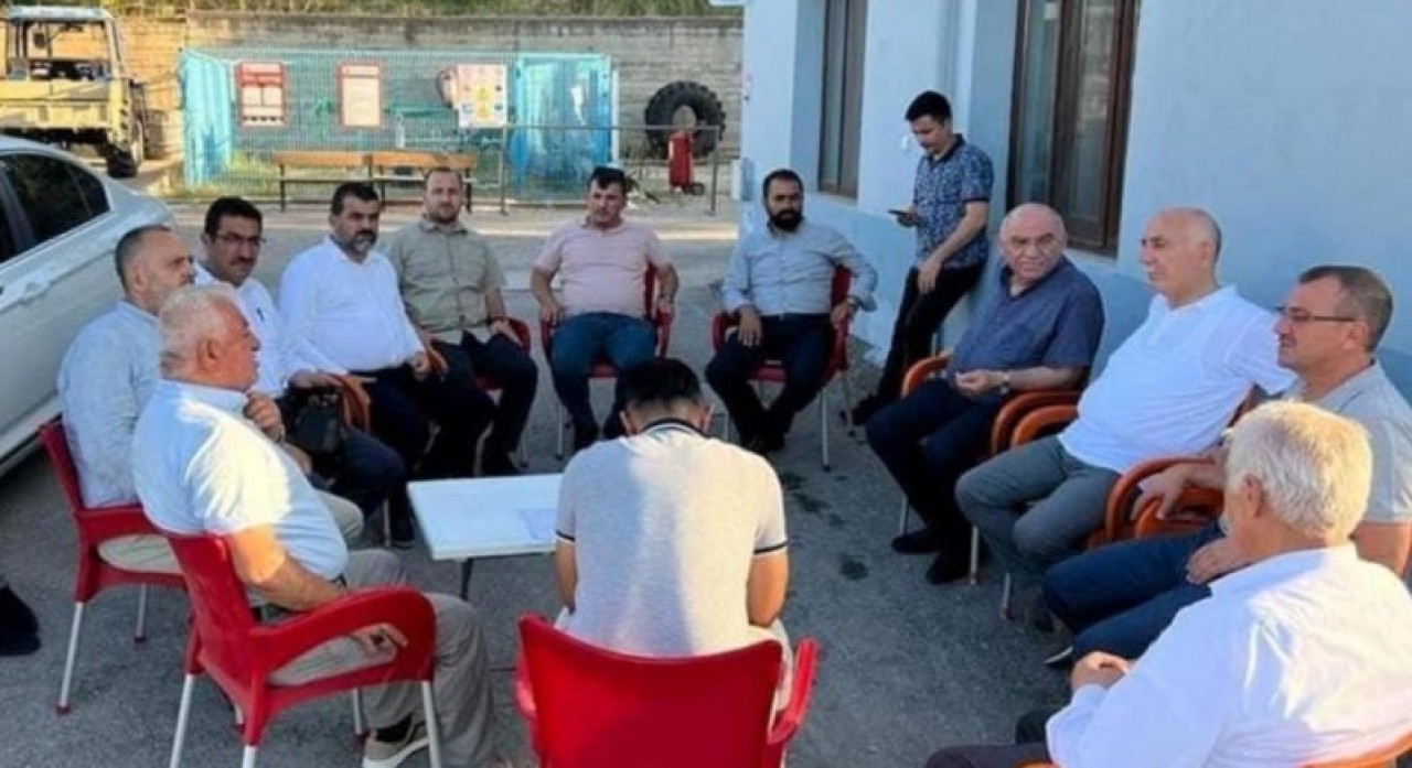 AK PARTİ VATANDAŞ İLE İÇ İÇE OLMAYA DEVAM EDİYOR