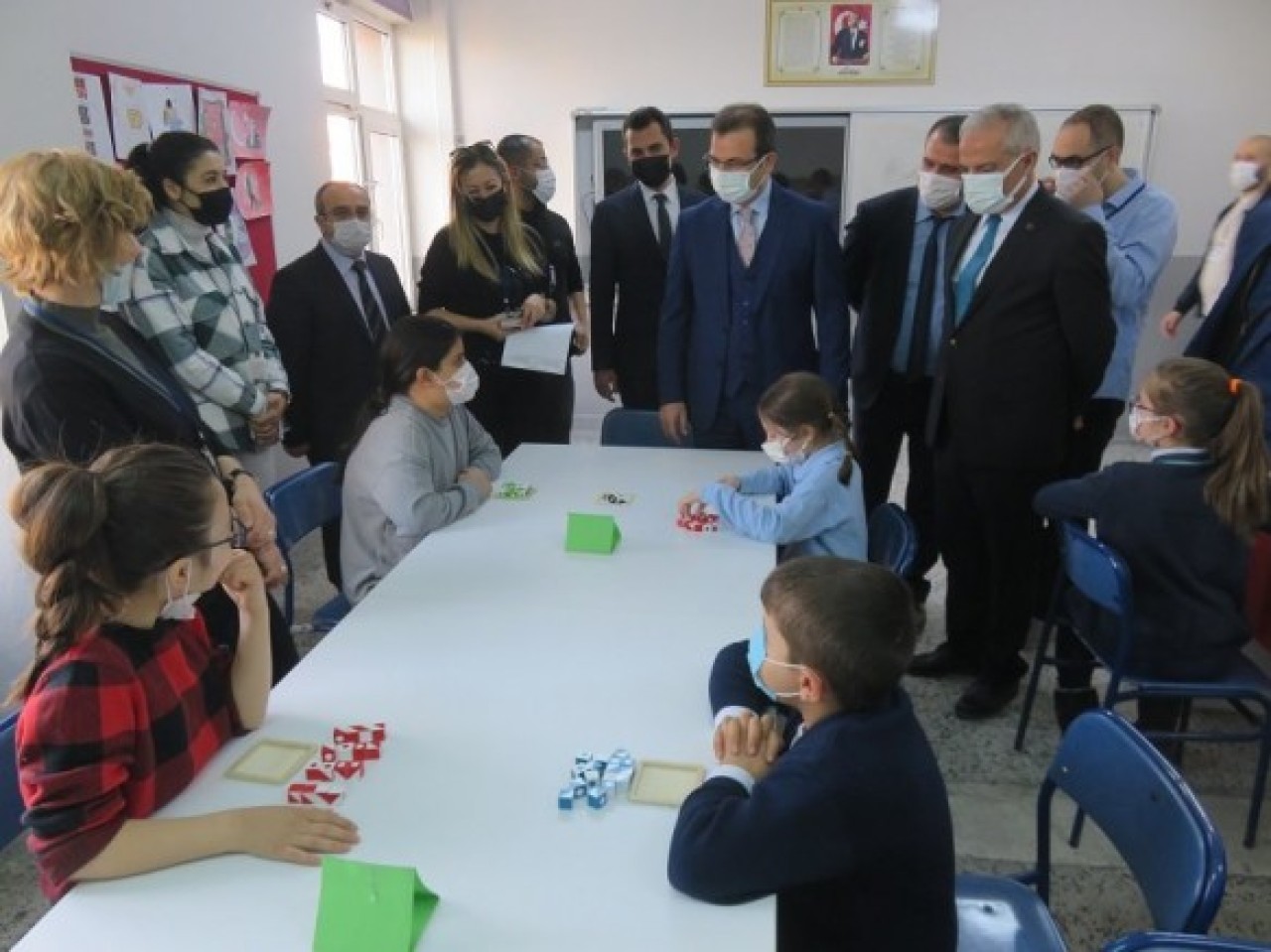 AKIL VE ZEKA OYUNLARI TURNUVASINI İZLEDİ