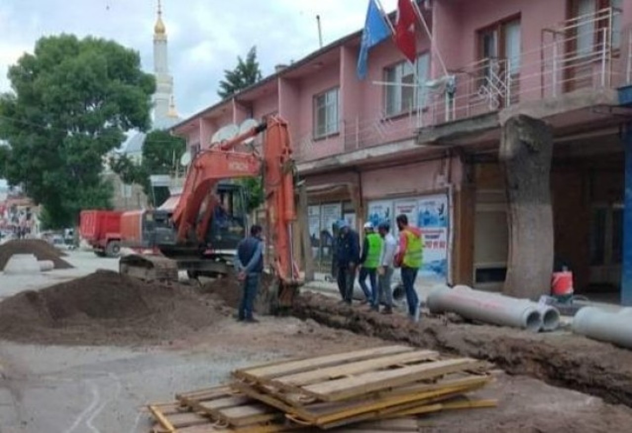 ALT YAPI YENİLEME ÇALIŞMALARI BAŞLADI
