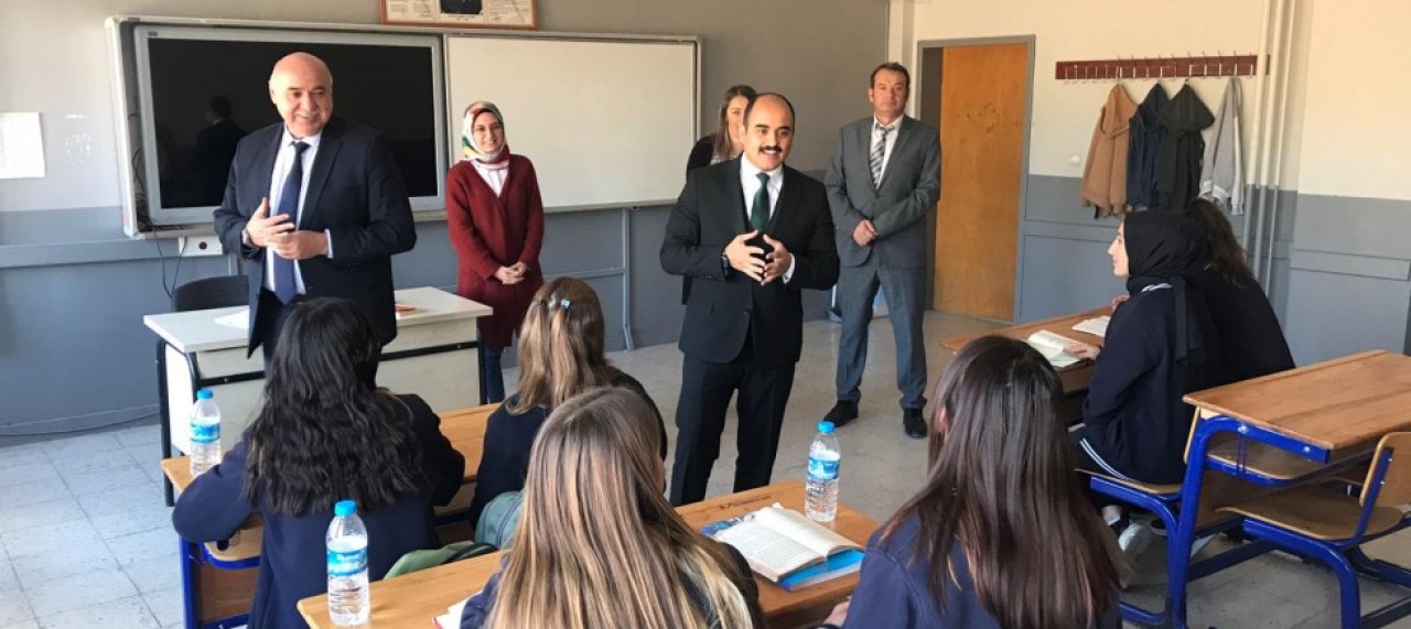 ALTINÖZ’DEN MESLEK LİSESİ’NE ZİYARET