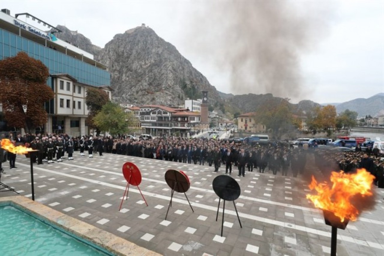 AMASYA’DA ANMA PROGRAMI DÜZENLENDİ