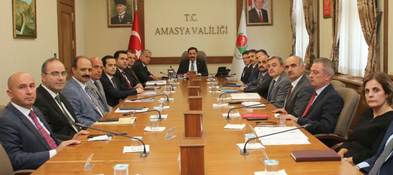 AMASYA’DAKİ KAMU YATIRIMLARI DEĞERLENDİRİLDİ