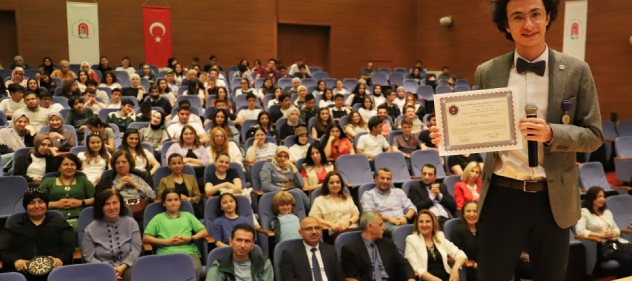 AMASYA'DAN AMERİKA’YA BİR BAŞARI HİKAYESİ YAVUZ BÜLENT YURDUSEVEN