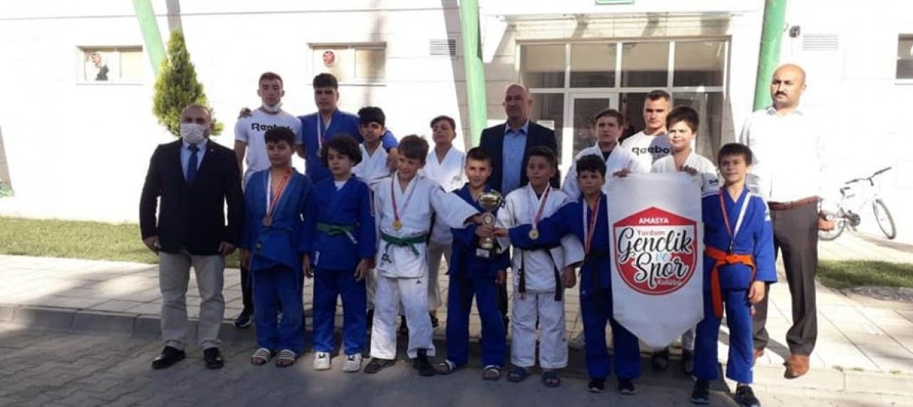 AMASYA JUDO TAKIMI ÇANKIRI’DAN BAŞARIYLA DÖNDÜ