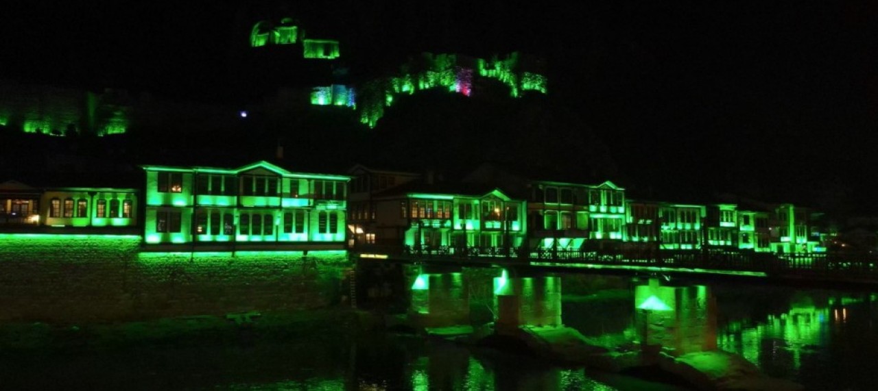 AMASYA’NIN GECESİ AYRI, GÜNDÜZÜ AYRI GÜZEL