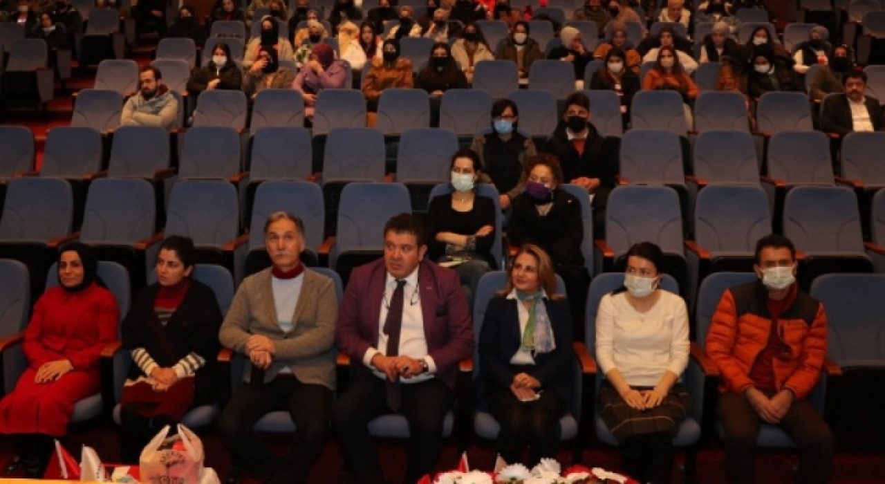 AMASYA ÜNİVERSİTESİ'NDE "KARİYER KAPISI"