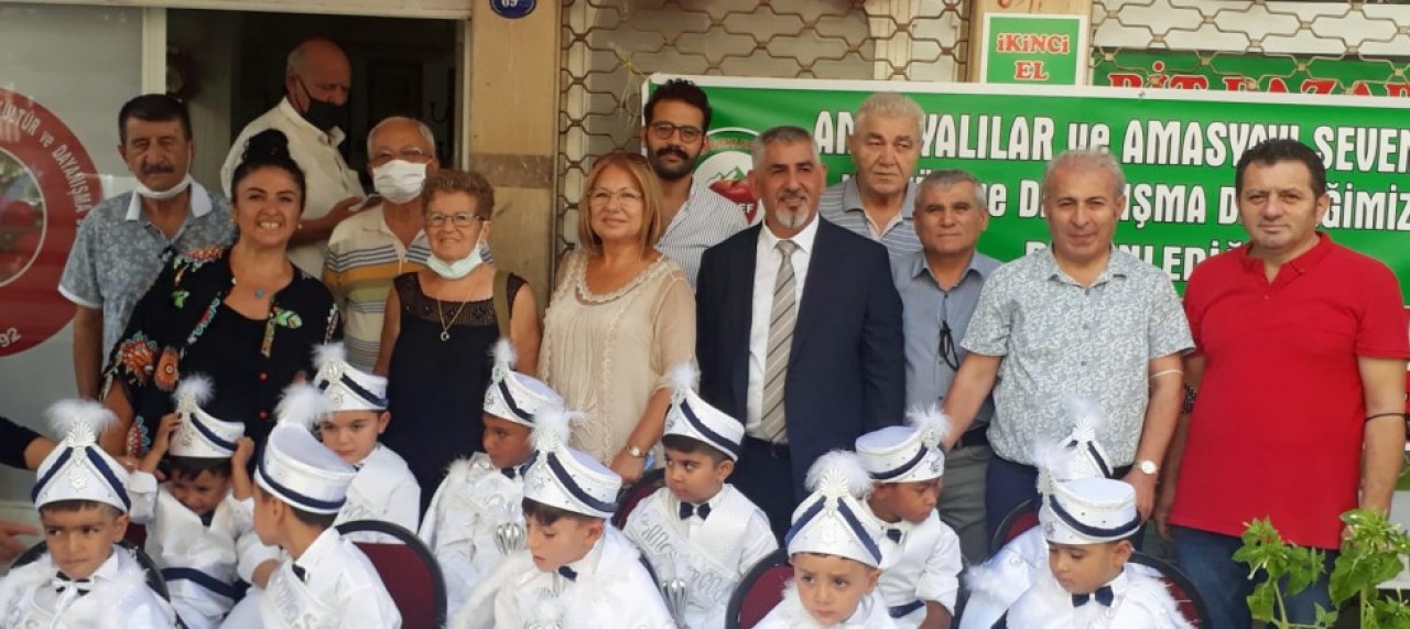 AMASYALILARDAN TOPLU SÜNNET ŞÖLENİ!