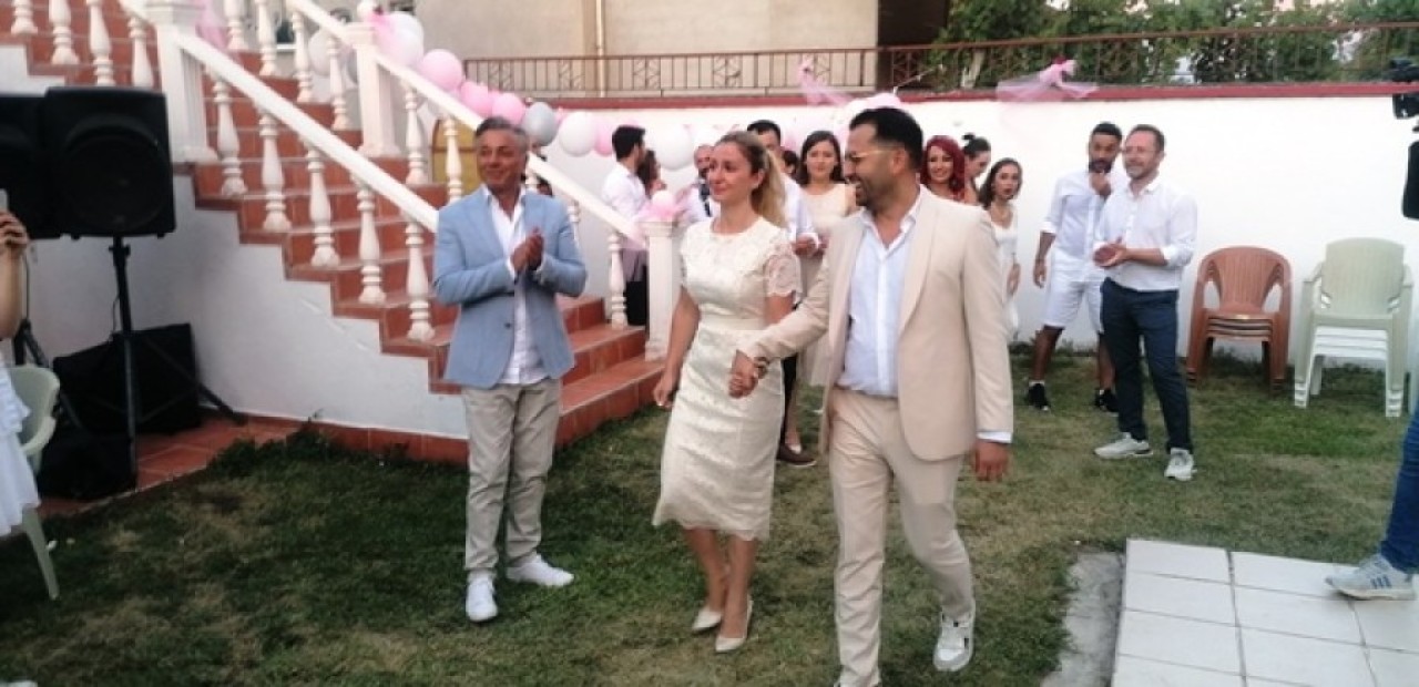 AMERİKALI GELİNE KÖY USULÜ DÜĞÜN