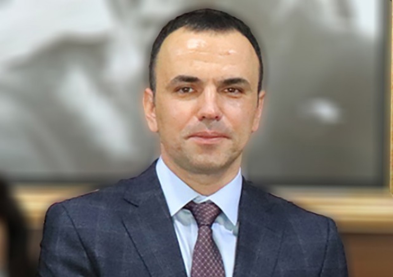 “ANNE SİGARA İÇİYORSA BEBEK DE SİGARA İÇİYORDUR”