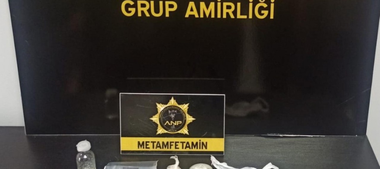 ARAÇLARINDA UYUŞTURUCU  BULUNAN 2 ŞÜPHELİ TUTUKLANDI