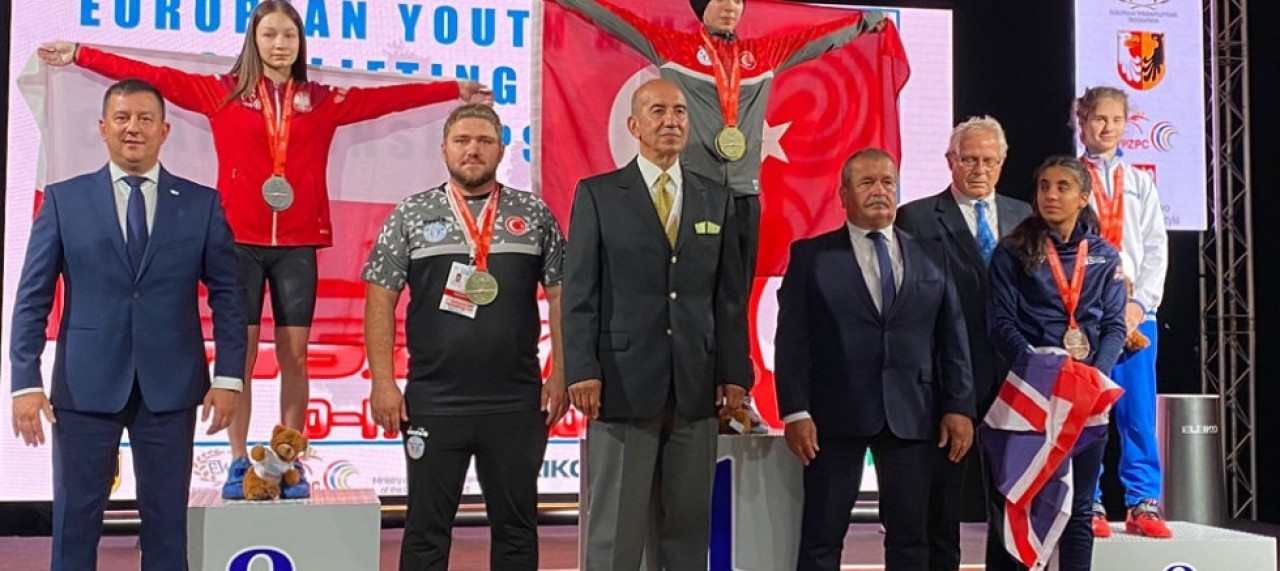 ARSLAN VE ÖĞRENCİLERİNDEN BÜYÜK BAŞARI