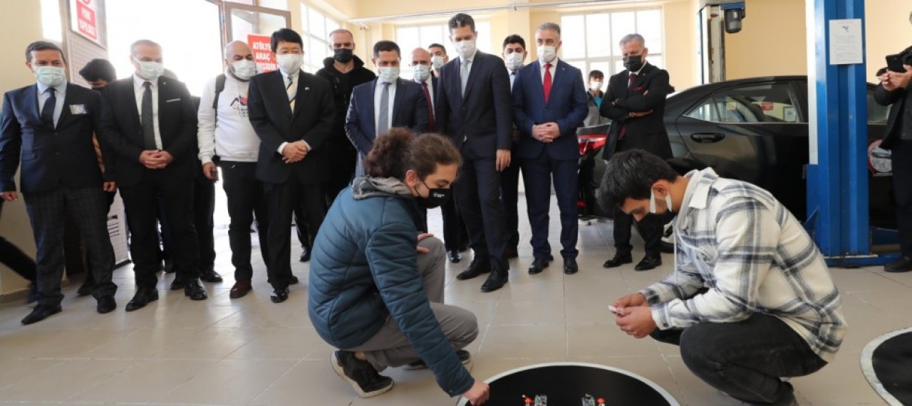 ATÖLYE VE GÜNEŞ ENERJİ SİSTEMİNİN AÇILIŞI YAPILDI