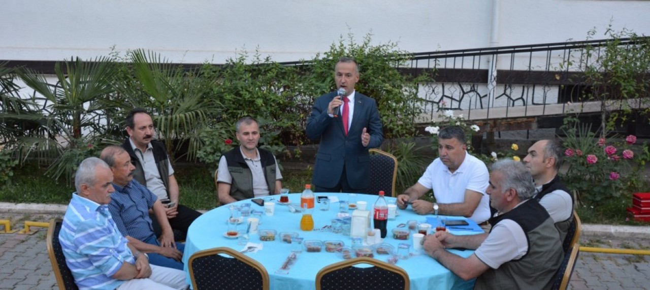 AYRILAN ARKADAŞLARI İÇİN VEFA GECESİ DÜZENLEDİLER