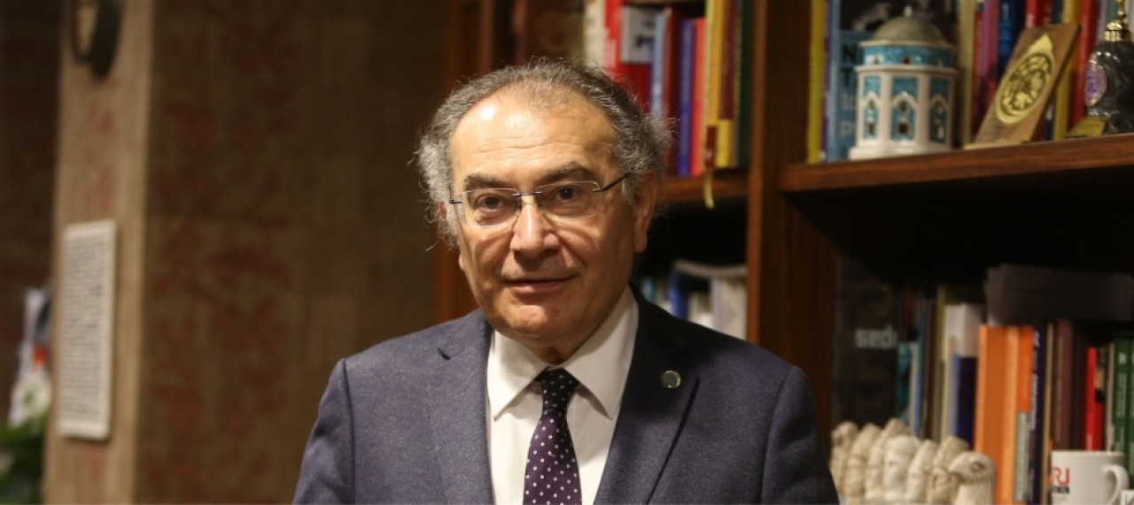 “BAĞLANMA DUYGUSUNU YÖNETMEK, KENDİNİ YÖNETMEKTİR ”