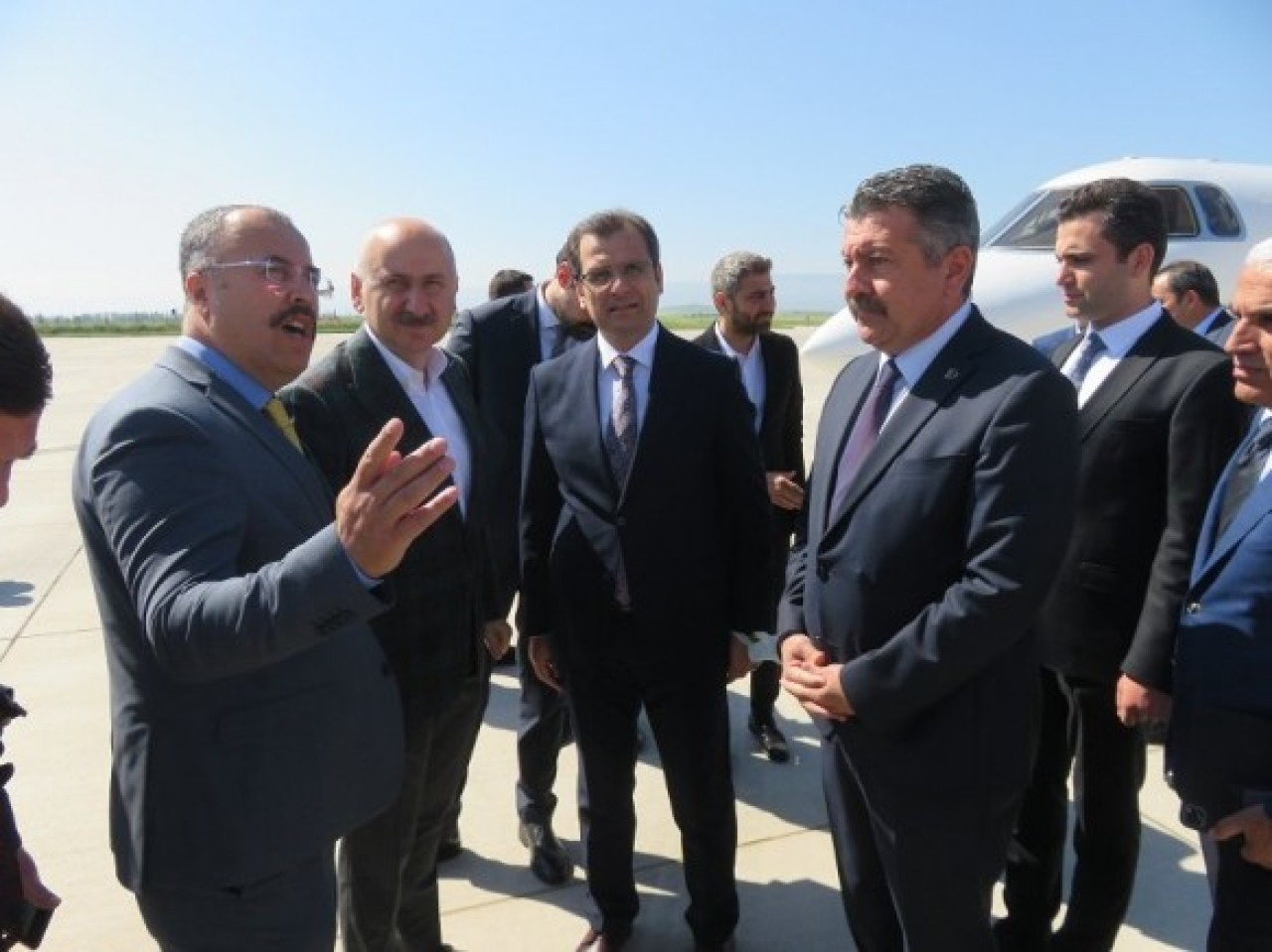 BAKAN KARAİSMAİLOĞLU’NU İLÇE PROTOKOLÜ KARŞILADI