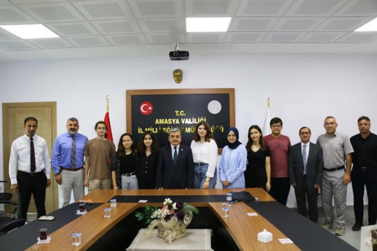BAŞARILI ÖĞRENCİLER TÜRKMEN’İN KONUĞU OLDU