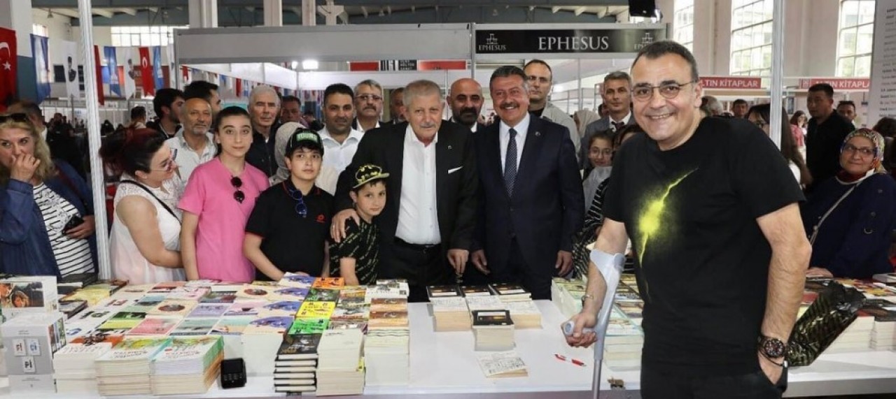 BAŞKAN SARI, FUARI ZİYARET ETTİ