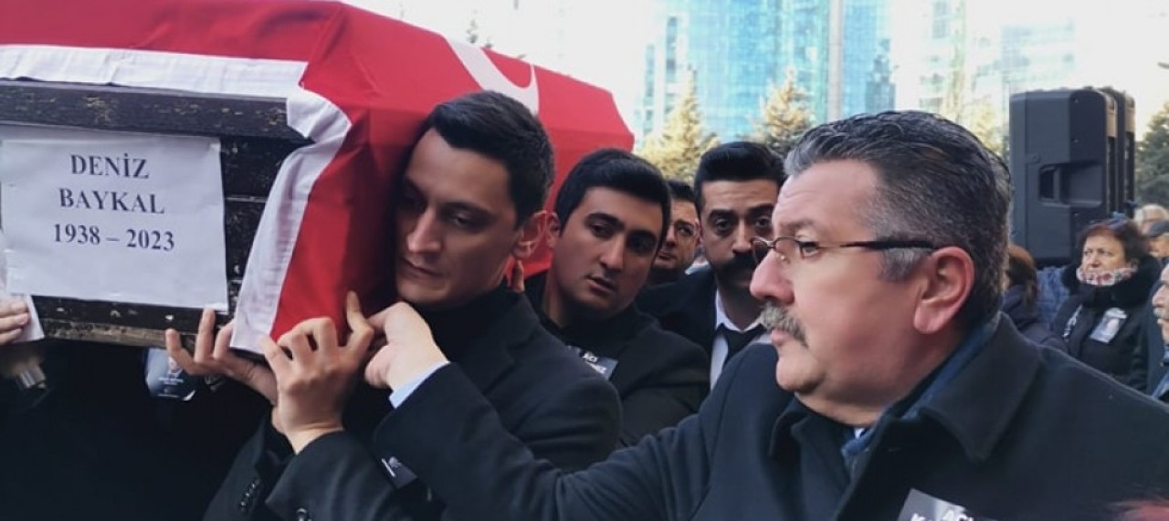 BAYKAL’IN CENAZE TÖRENİNE KATILDI