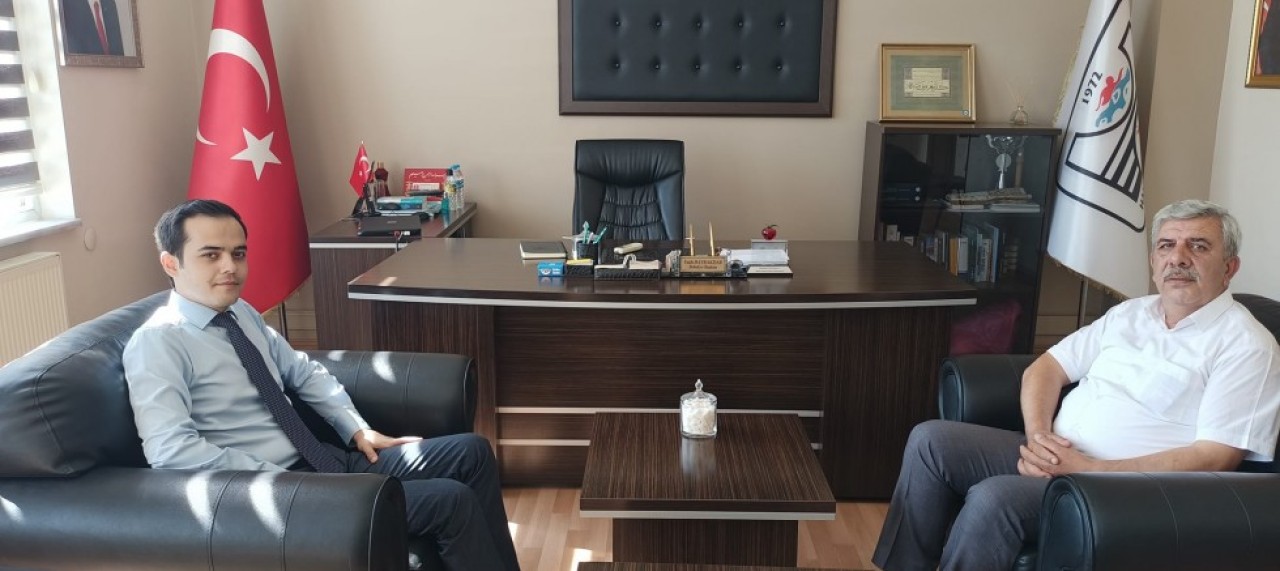 BAYRAKDAR'A İADE-İ ZİYARET